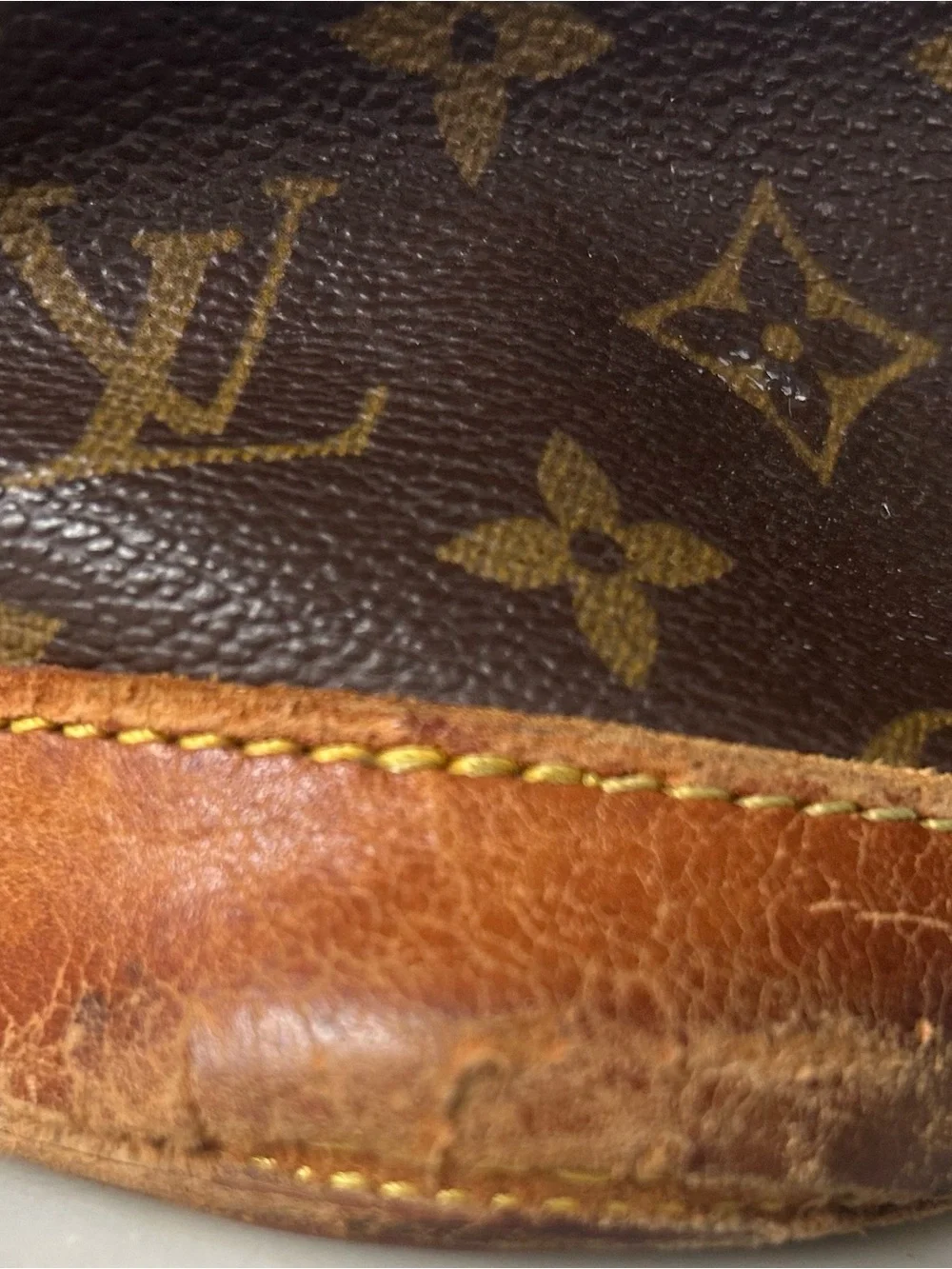 AUTHENTIC LOUIS VUITTON VINTAGE ALMA MONOGRAM CANVAS PM
